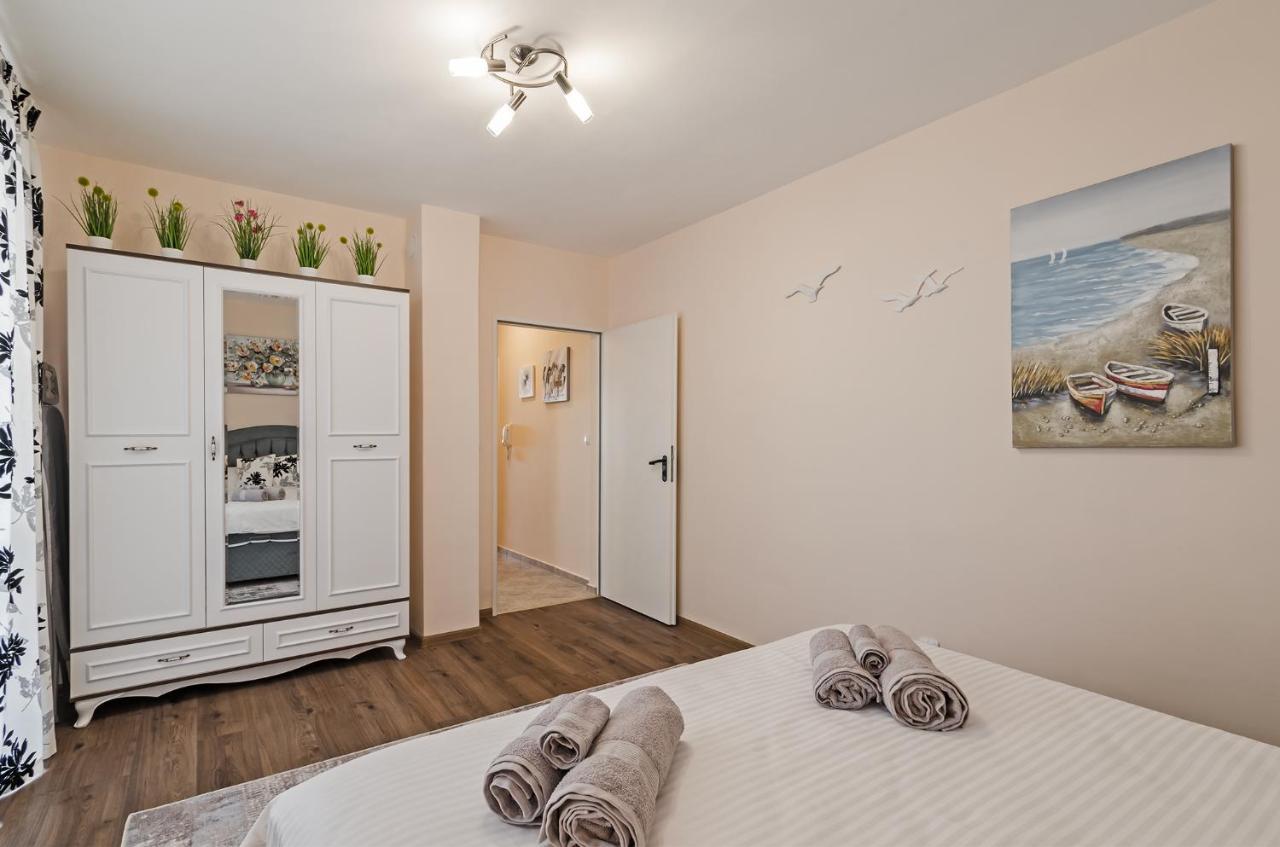 Апартаменти Ивайло / Ivaylo Apartments Burgasz Kültér fotó